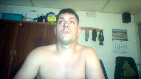 Snapshot of luis2423 chatting on 08-03-26, 10:46 A slave to the mistress.. un esclavo para las amas dominantes. online show from 08-03-26, 10:46