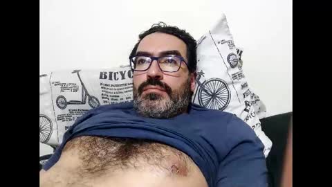 Hairyman online show from 11-19-25, 01:38