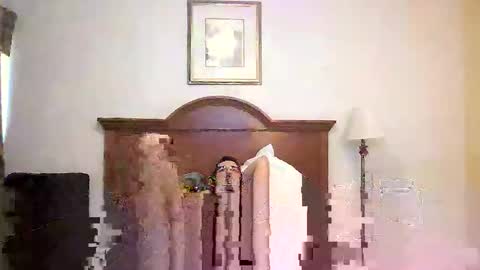 Snapshot of luis_flr chatting on 04-20-26, 12:57 luis_flr online show from 04-20-26, 12:57