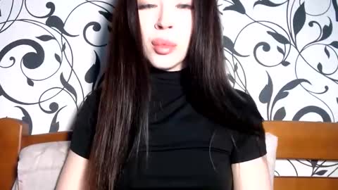 luisa lovedom online show from 06-09-26, 08:37