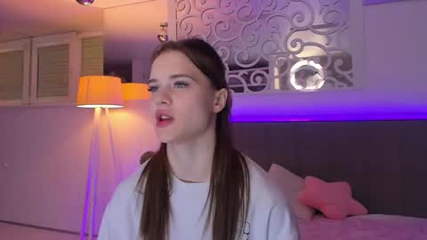 LuisaClover online show from 03-01-26, 08:00