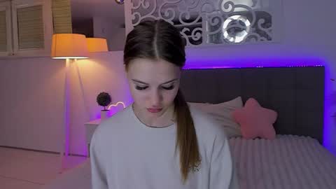 Snapshot of luisaclover chatting on 06-28-26, 12:49 LuisaClover online show from 06-28-26, 12:49