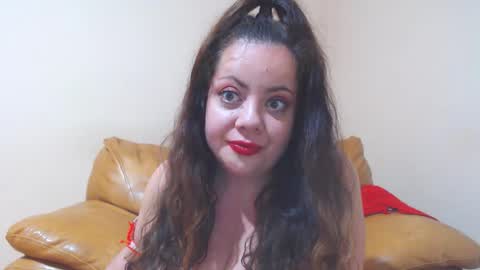 Snapshot of luisahornydoll chatting on 05-12-26, 11:02 Cassie online show from 05-12-26, 11:02