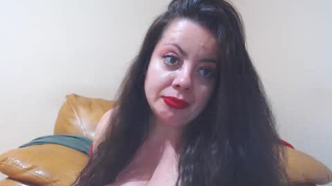 Snapshot of luisahornydoll chatting on 05-19-26, 08:26 Cassie online show from 05-19-26, 08:26