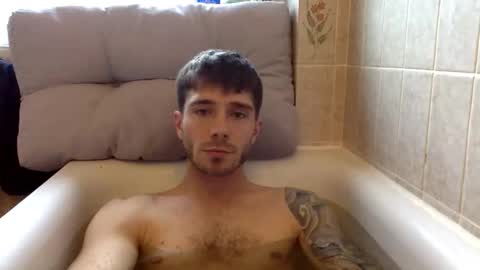 Snapshot of luisbadx chatting on 11-15-25, 01:51 Luis Badx online show from 11-15-25, 01:51