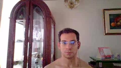 Luis online show from 03-27-26, 03:45