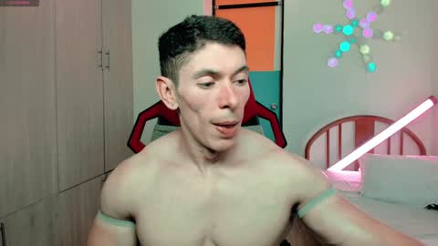 Snapshot of luisfernikesportboy chatting on 01-20-25, 08:50 Luis Fer PVT IS OPEN online show from 01-20-25, 08:50