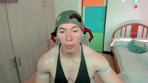 Snapshot of luisfernikesportboy chatting on 02-20-25, 04:03 Luis Fer PVT IS OPEN online show from 02-20-25, 04:03