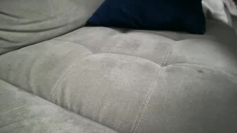 luismi2104 online show from 06-18-26, 04:24
