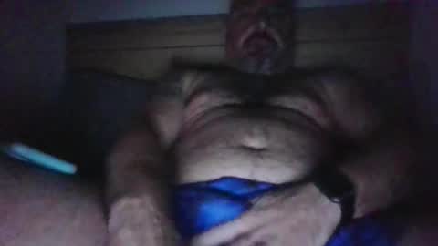 Snapshot of luison79 chatting on 11-12-25, 12:33 luison79 online show from 11-12-25, 12:33