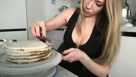 luiva13 online show from 01-20-25, 08:30