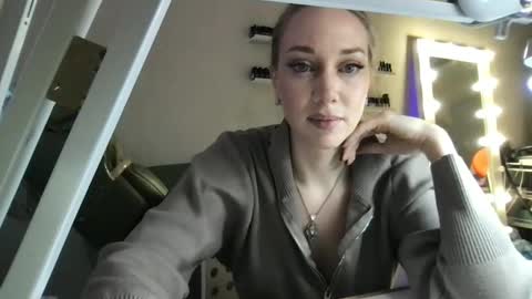 luiva13 online show from 01-28-25, 11:38