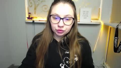 Snapshot of luizaheems_ chatting on 12-17-24, 07:40 Luiza online show from 12-17-24, 07:40