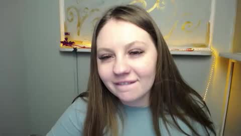 Snapshot of luizaheems_ chatting on 02-26-25, 10:47 Luiza online show from 02-26-25, 10:47