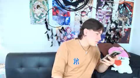 Snapshot of lukashollow chatting on 10-18-25, 07:03 lukas 3 online show from 10-18-25, 07:03