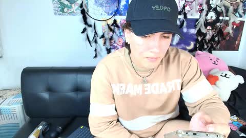 Snapshot of lukashollow chatting on 10-26-25, 01:55 lukas 3 online show from 10-26-25, 01:55