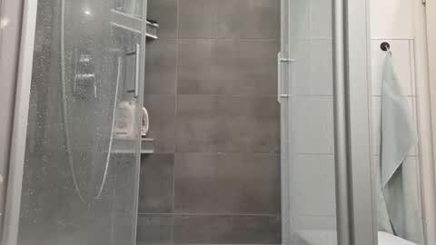 lukasschoetz online show from 11-17-25, 05:41