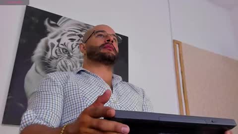 LUKE online show from 09-17-25, 11:23