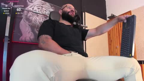 LUKE online show from 04-24-26, 11:45