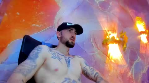 LUKE online show from 02-03-25, 01:08