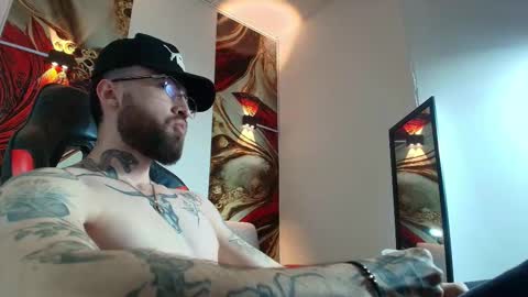 LUKE online show from 09-15-25, 01:22