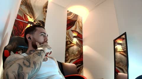 LUKE online show from 03-31-26, 01:00