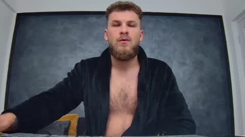 Luke online show from 01-26-25, 04:09