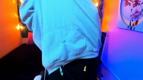 Snapshot of luke_howland chatting on 01-13-25, 08:15 Luke online show from 01-13-25, 08:15