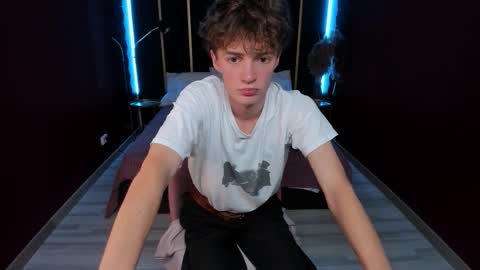 Luke online show from 11-24-25, 08:47