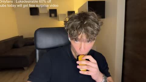 lukedesirable online show from 04-09-26, 07:08