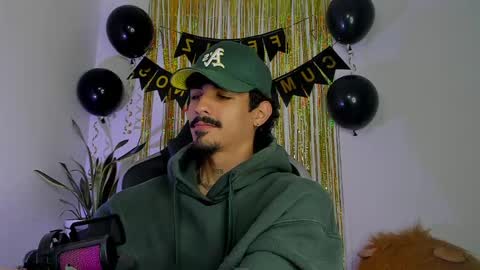 Luke Taylor online show from 04-18-26, 01:15