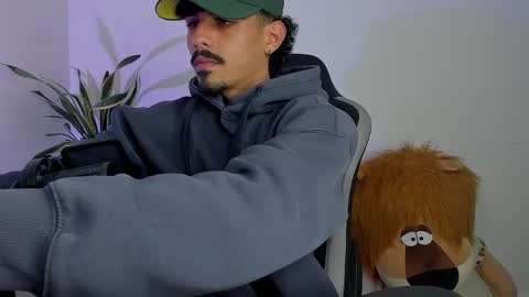 Luke Taylor online show from 04-28-26, 01:16