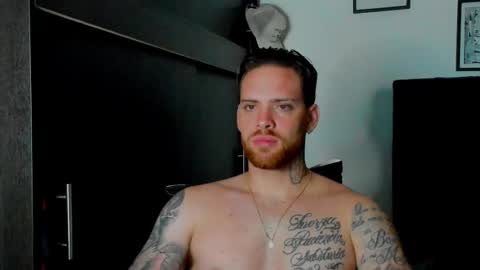 Snapshot of lukeglanton17 chatting on 03-02-25, 02:51 Luke online show from 03-02-25, 02:51