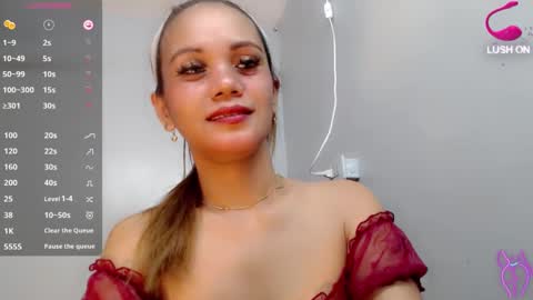 Snapshot of lulita_moan chatting on 01-19-25, 02:25 lulu online show from 01-19-25, 02:25