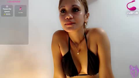 Snapshot of lulita_moan chatting on 10-03-25, 01:02 lulu online show from 10-03-25, 01:02