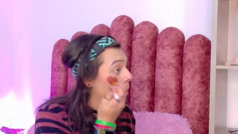 Cookie  online show from 11-24-25, 12:27