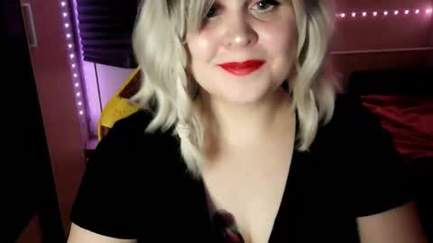 lulovia online show from 03-10-26, 09:09