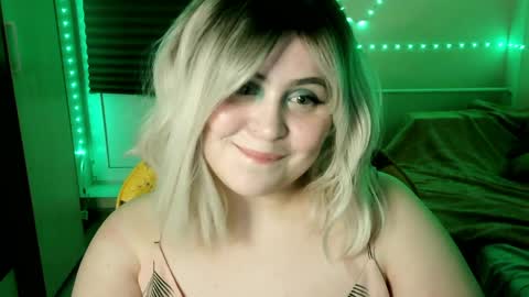 lulovia online show from 04-01-26, 10:18