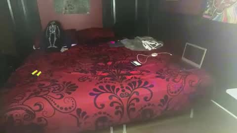 Lulu online show from 01-06-25, 04:26