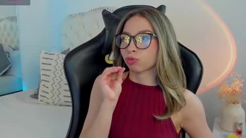 luluuberry online show from 02-09-26, 08:35