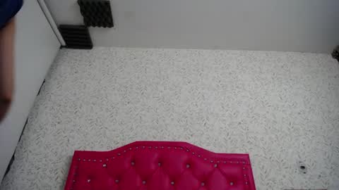 Luly online show from 04-25-26, 04:37