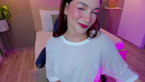 L U M A online show from 10-25-25, 04:53