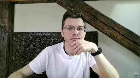 Andrew independent model 2000-0000 CET daily online show from 04-25-26, 01:41