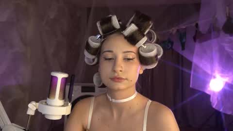 Amelia online show from 10-25-25, 11:54