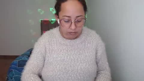 Snapshot of lumi_84 chatting on 12-11-24, 01:58 LUMI online show from 12-11-24, 01:58