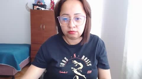 Snapshot of lumi_84 chatting on 12-20-24, 06:56 LUMI online show from 12-20-24, 06:56