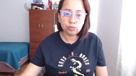 Snapshot of lumi_84 chatting on 12-20-24, 10:00 LUMI online show from 12-20-24, 10:00