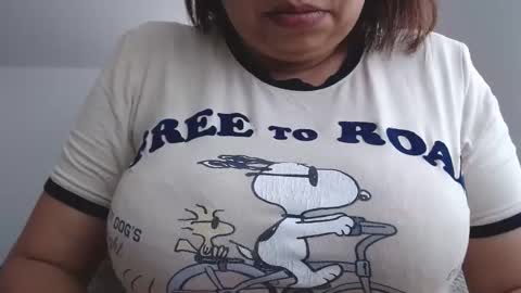 Snapshot of lumi_84 chatting on 12-21-24, 12:59 LUMI online show from 12-21-24, 12:59