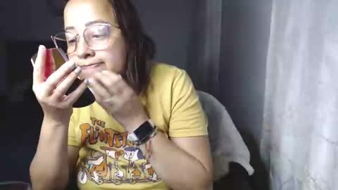 Snapshot of lumi_84 chatting on 01-05-25, 12:42 LUMI online show from 01-05-25, 12:42