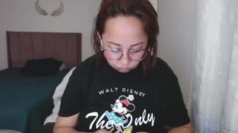 Snapshot of lumi_84 chatting on 01-09-25, 02:11 LUMI online show from 01-09-25, 02:11